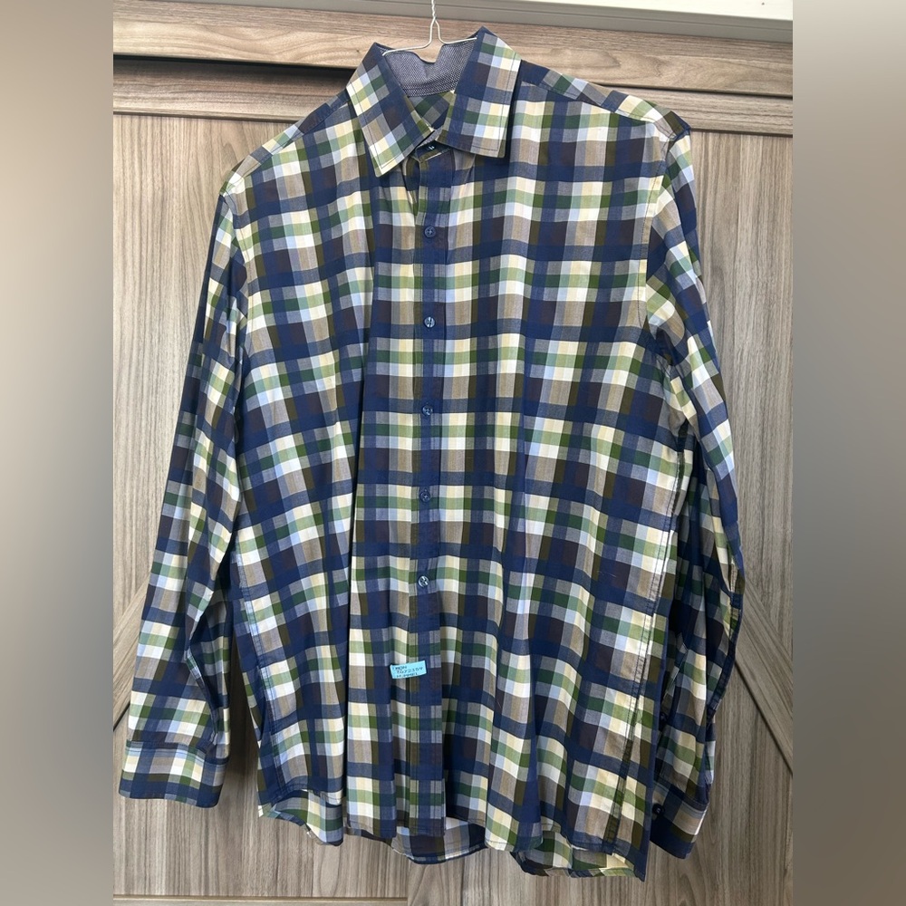 Tasso Elba dress shirt, size Medium, 15-15.5